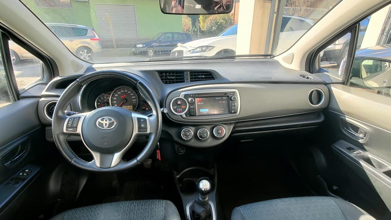 Toyota Yaris 1.4 D-4D Lounge anno 2013