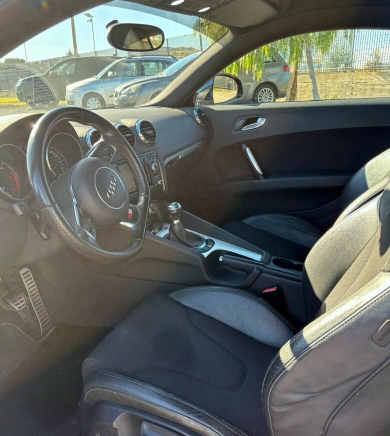 Audi TT Coupé 2.0 TDI quattro Advanced plus