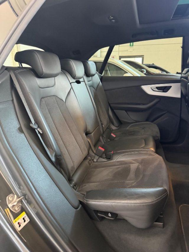 AUDI Q8 50 TDI 286 CV quattro tiptronic S LINE //TETTO//