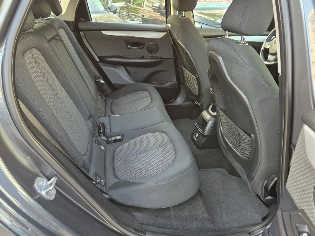 Bmw Active Tourer 218d Advantage Automatic