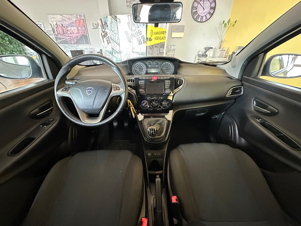 Lancia Ypsilon 1.2benz. 97.000km