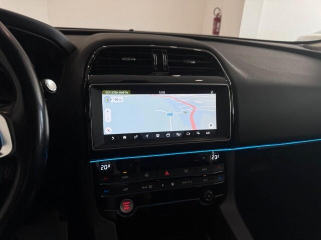 Jaguar F-Pace 2.0 D 180 CV AWD aut. Portfolio