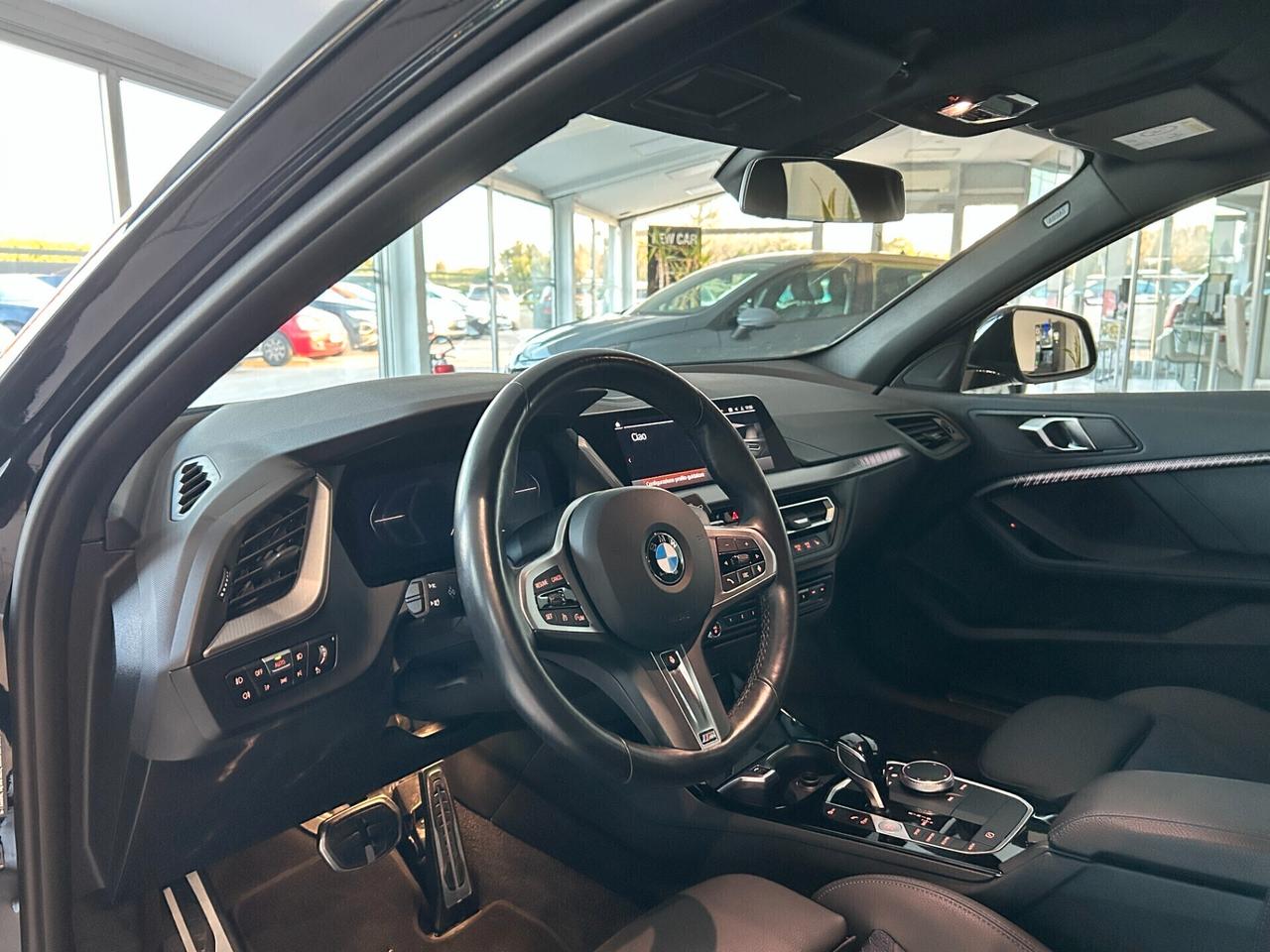 Bmw 120 120d 5p. Msport auto LED 18" NAVI