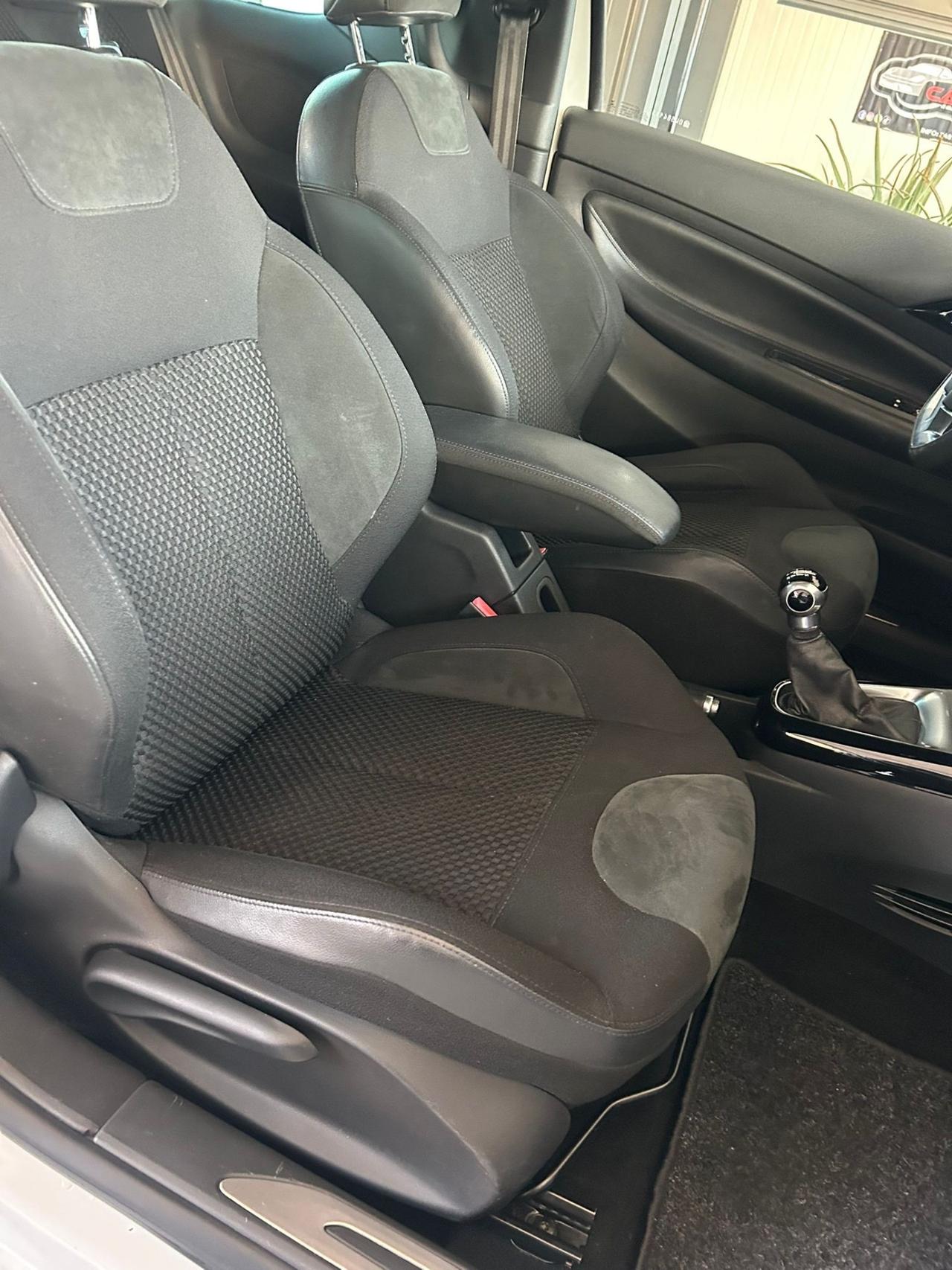 Citroen DS3 1.2 VTi 82 So Chic Cabrio