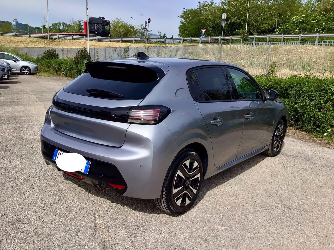 Peugeot 208 1.2 100 Stop&Start 5 porte Allure