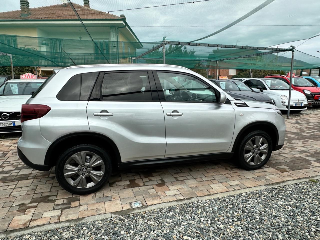 Suzuki Vitara 1.4 Hybrid Top