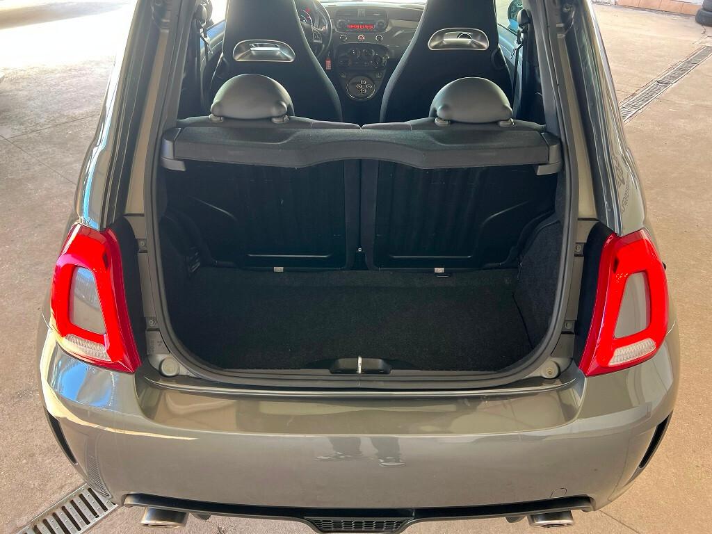Abarth 595 1.4 Turbo 140 CV / Cambio MTA F1 / E6