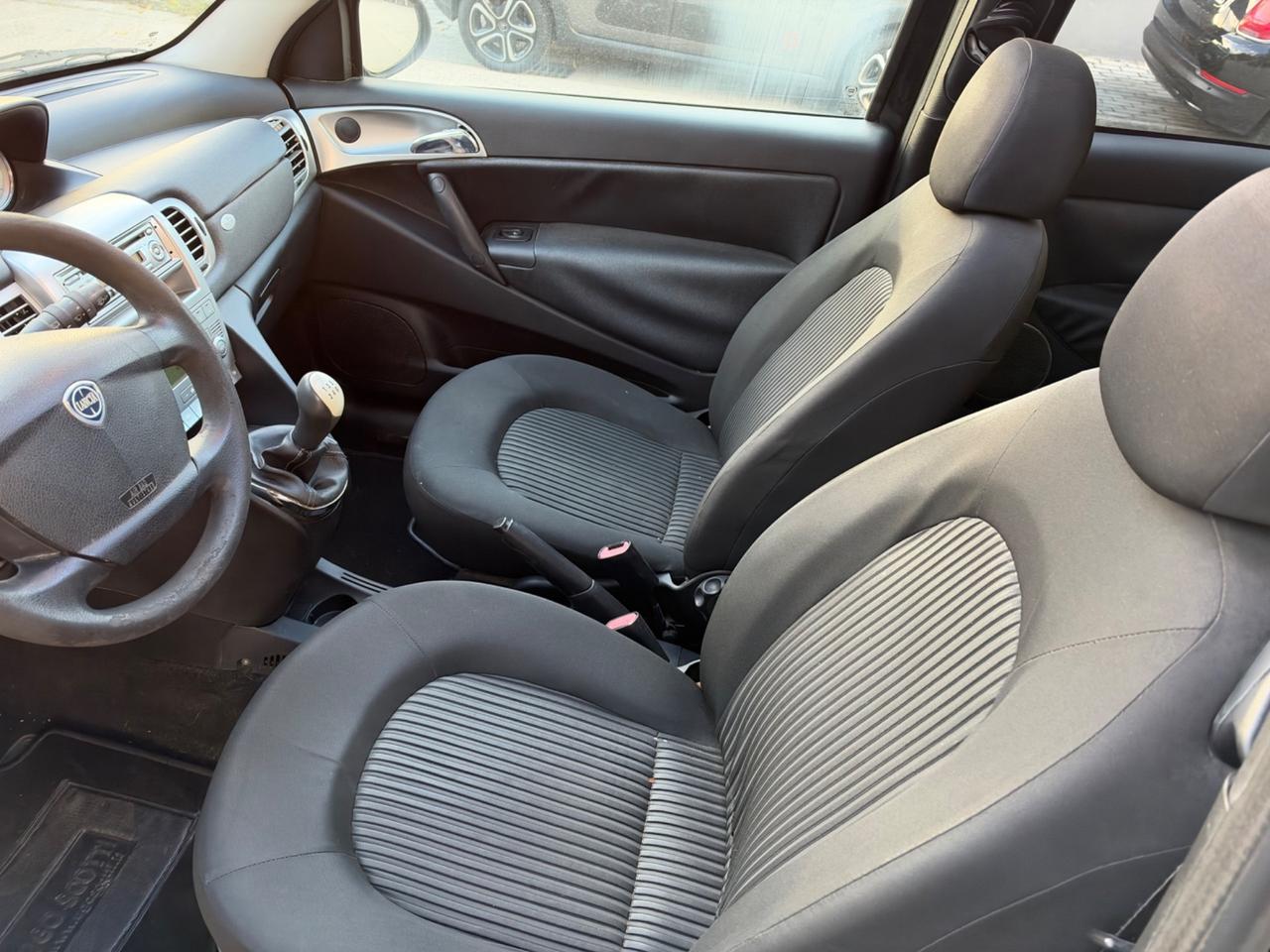 Lancia Ypsilon 1.3 MJT 75 CV Tetto apribile 2011
