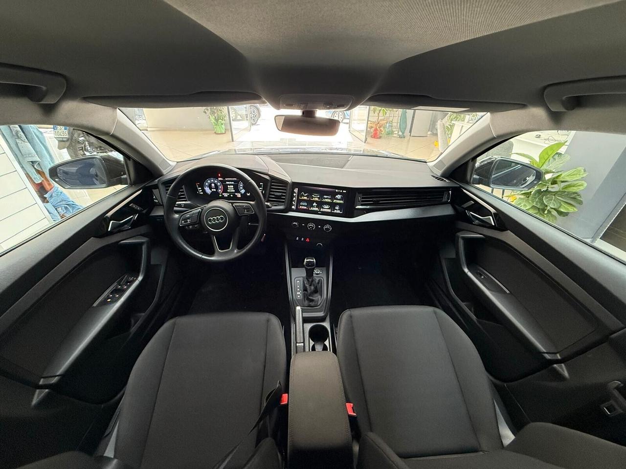 Audi A1 SPB 35 TFSI S tronic Identity Black