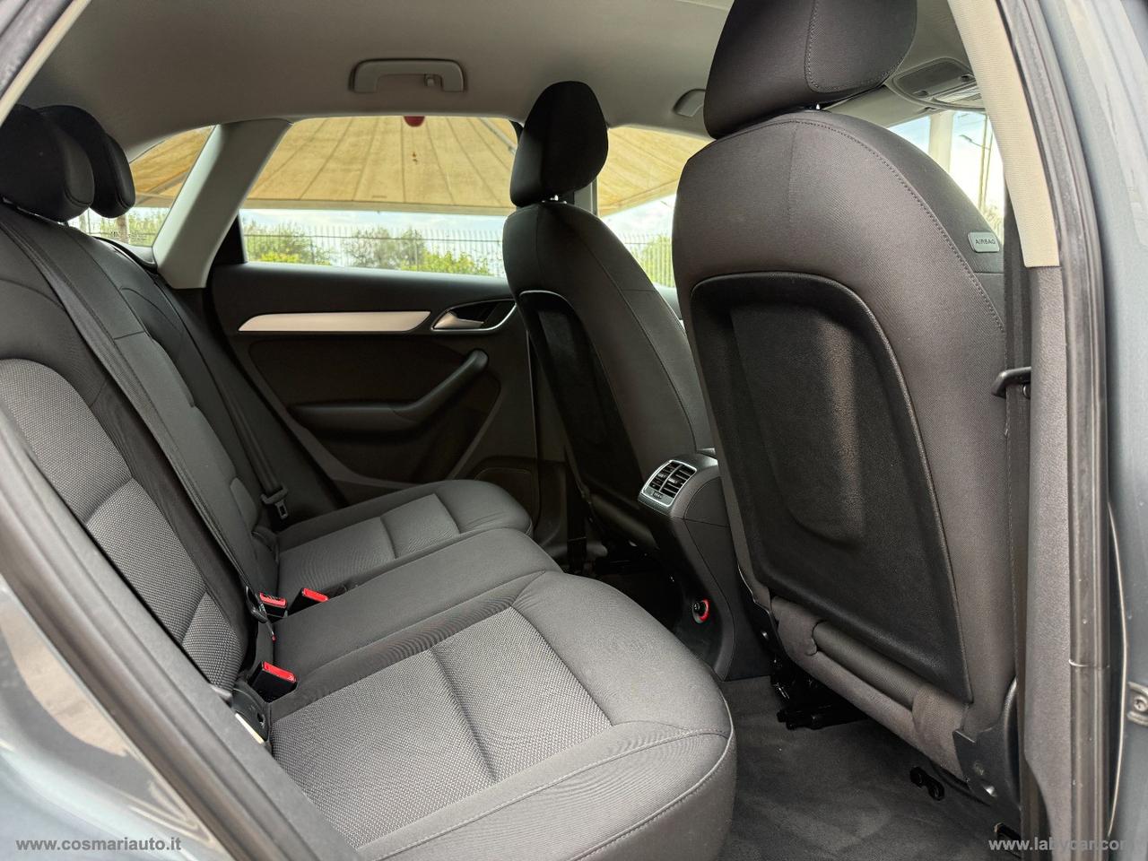 AUDI Q3 2.0 TDI 120CV Business
