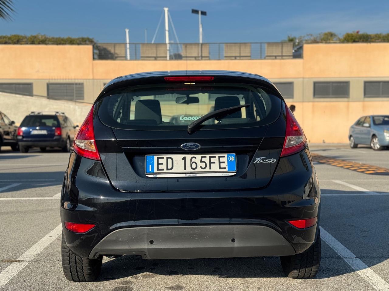 FORD FIESTA 1.2 BENZINA NEO PATENTATI KM REALI 12MESI DI GARANZIA