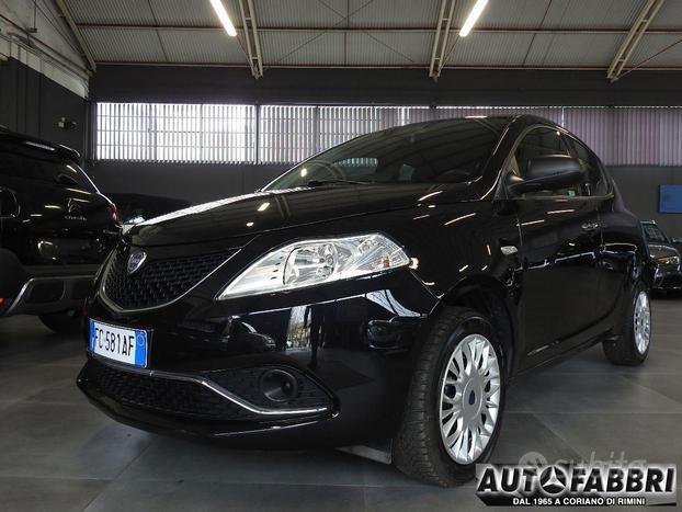 LANCIA - Ypsilon - 1.2 69 CV 5 porte Elefantino