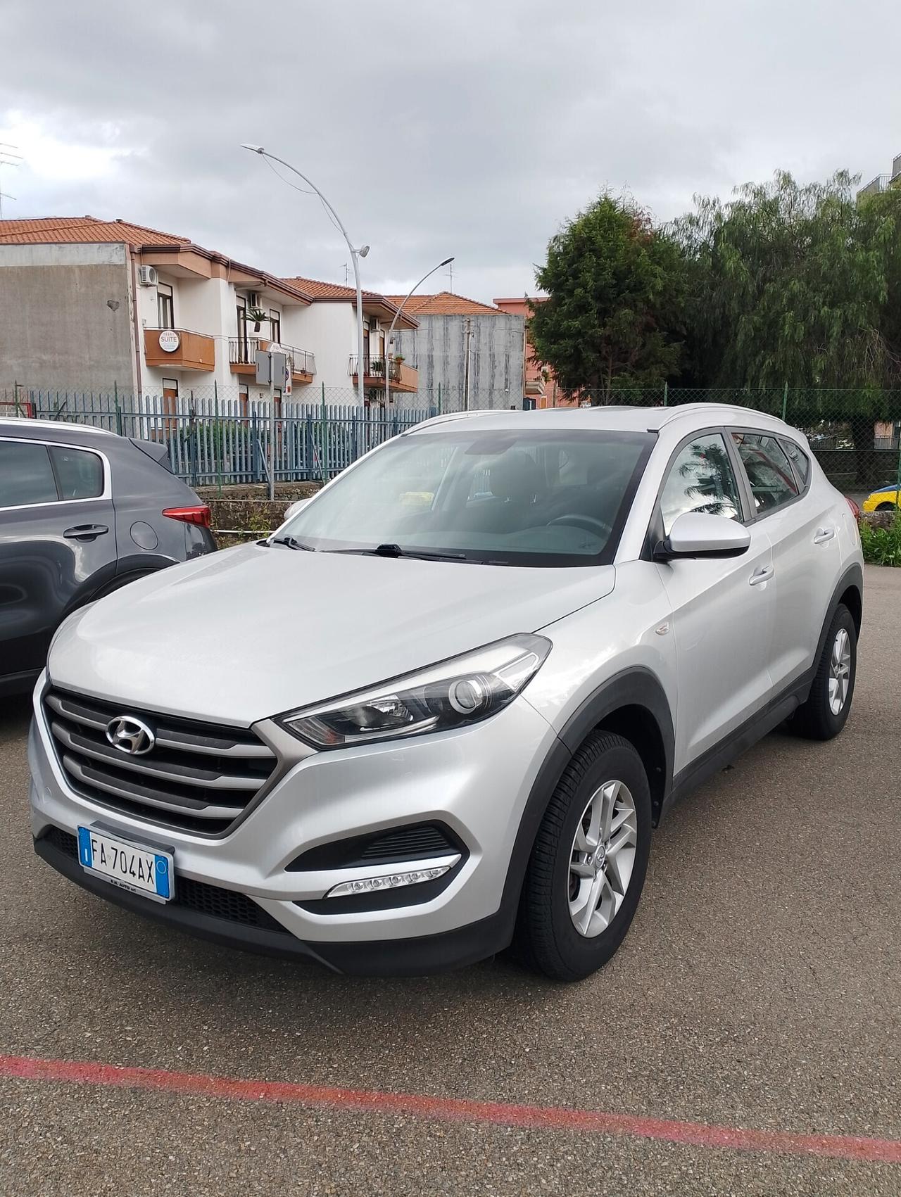 Hyundai Tucson 1.7crdi 115cv 2015