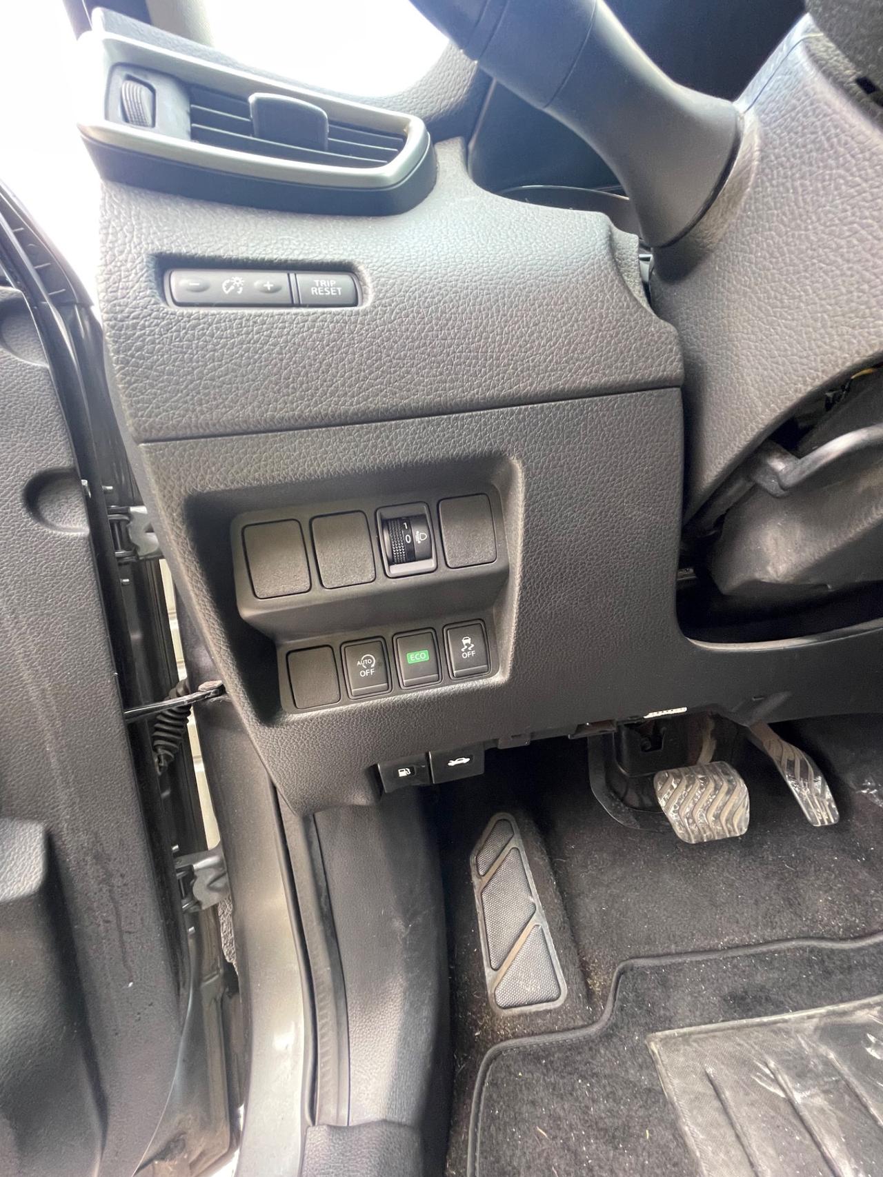 Nissan Qashqai 1.2 DIG-T !!AUTOMATICA SOLO 100MILA KM)