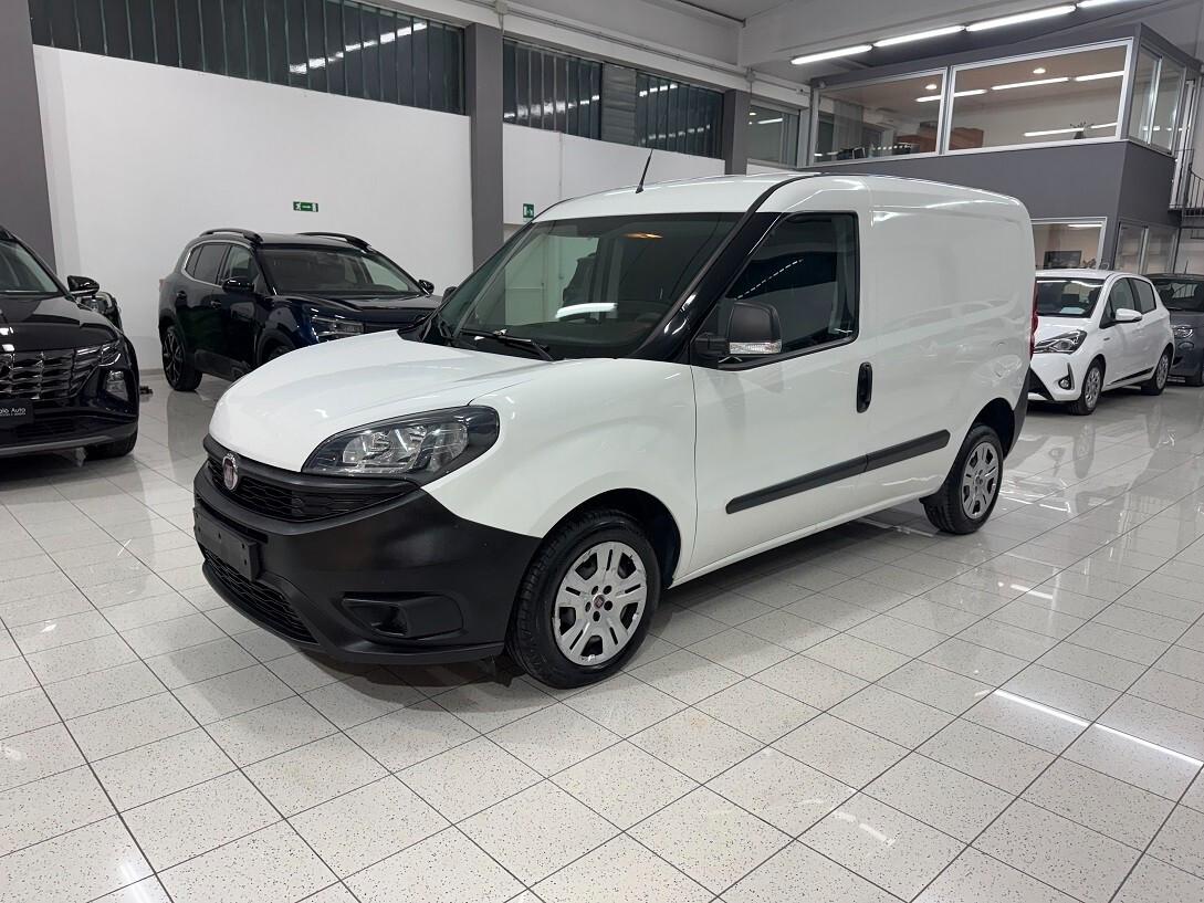 Doblò 1.6 MJT Lounge PORTA LATERALE PARI NUOVO!!!!!