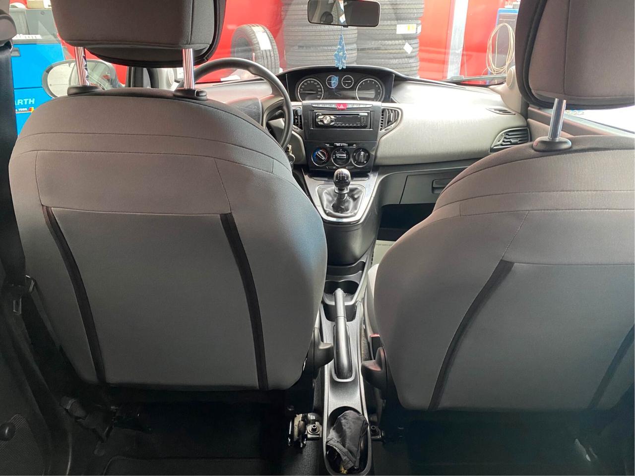 Lancia Ypsilon 1.2 69 CV 5 porte GPL Ecochic Silver
