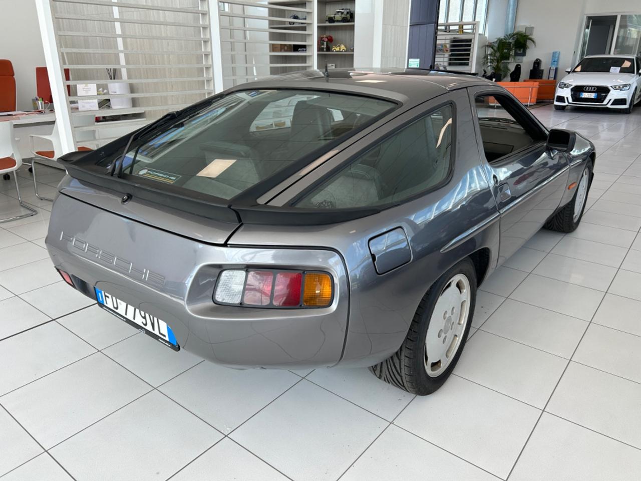 Porsche 928 S ASI