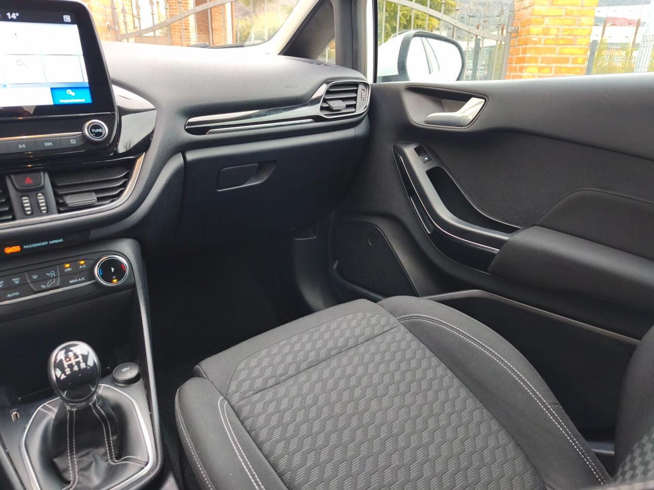 Ford Fiesta 1.1 -75 CV 5 porte Titanium Neopatentato