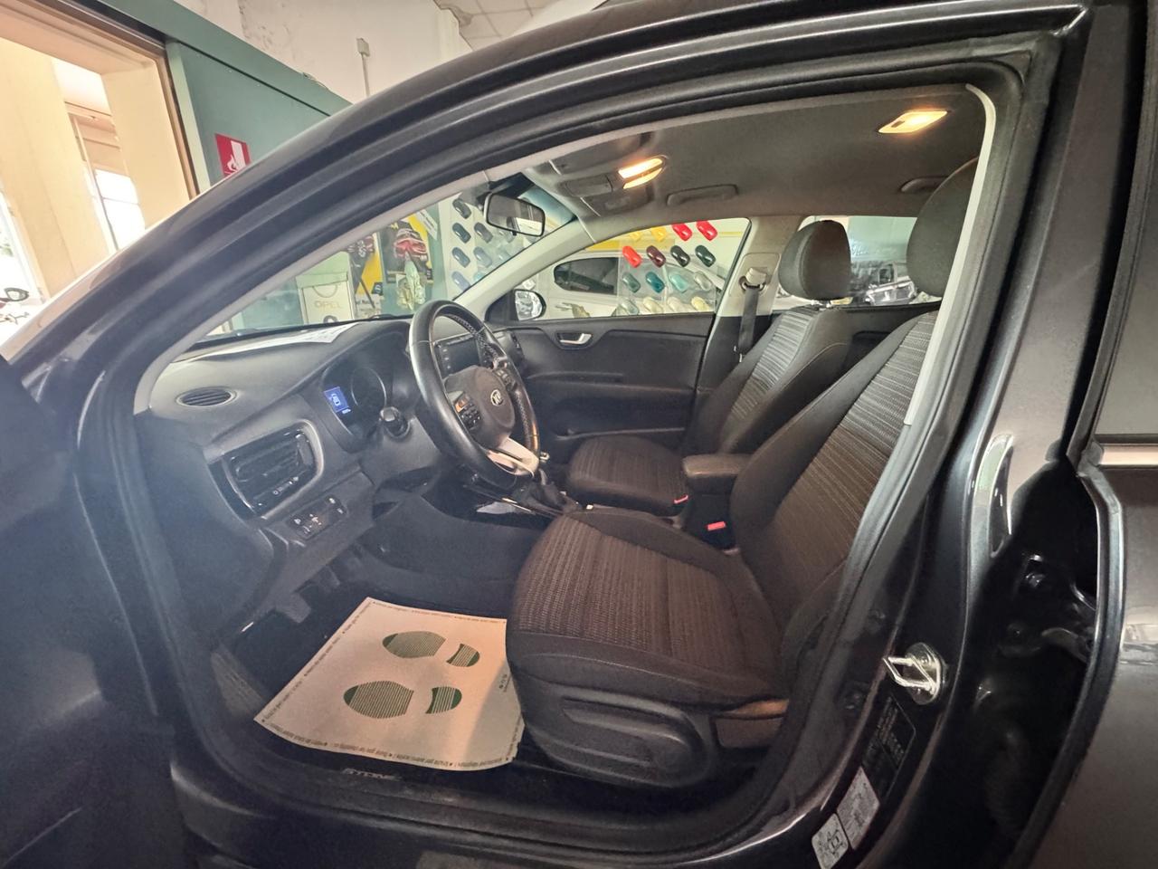 Kia Stonic 1.4 MPI 100 CV Style