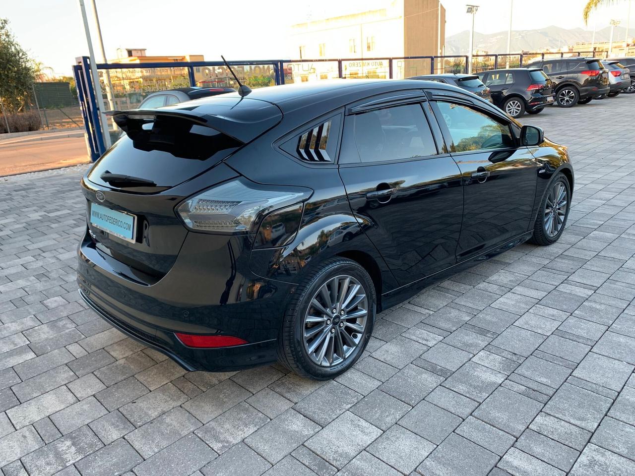 Ford Focus 1.5 Tdci 120cv ST Line Automatica
