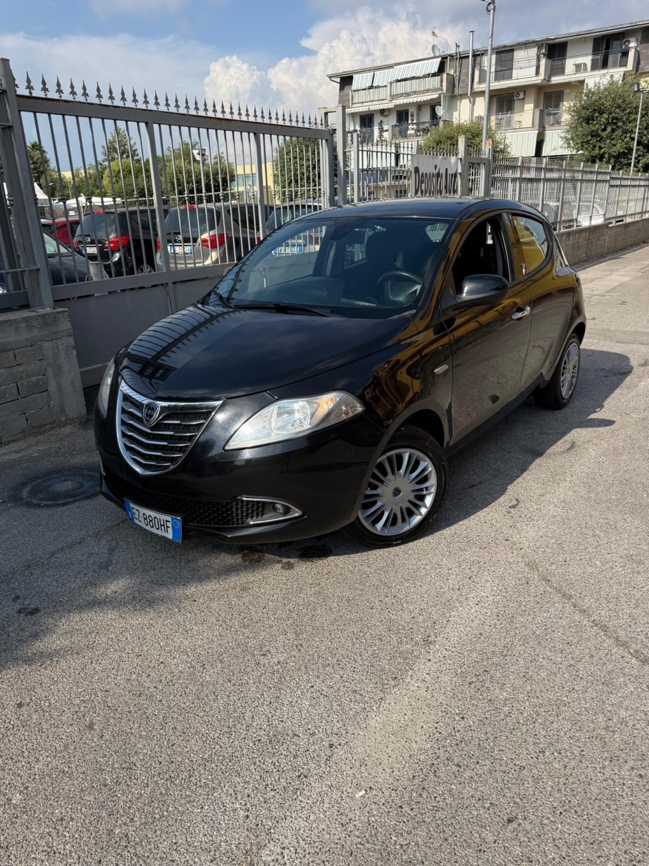 Lancia Ypsilon 1.3 MJT 16V 95 CV 5 porte S&S Elle