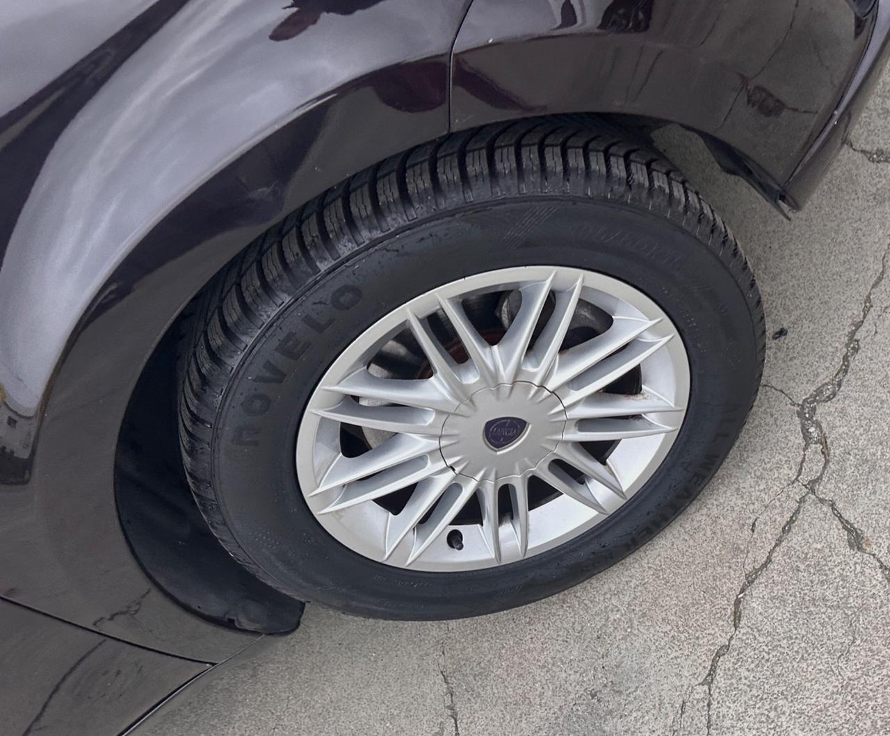 Lancia MUSA 1.3 Mjt 95 CV Gold 2012