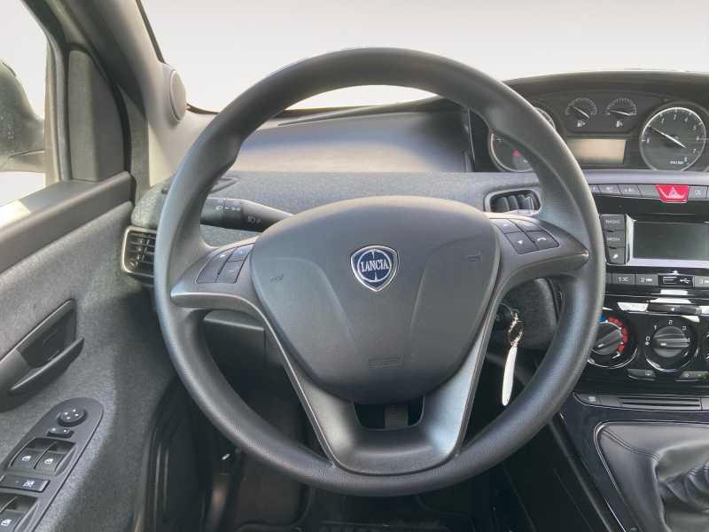 LANCIA Ypsilon 1.0 firefly hybrid Silver 70c