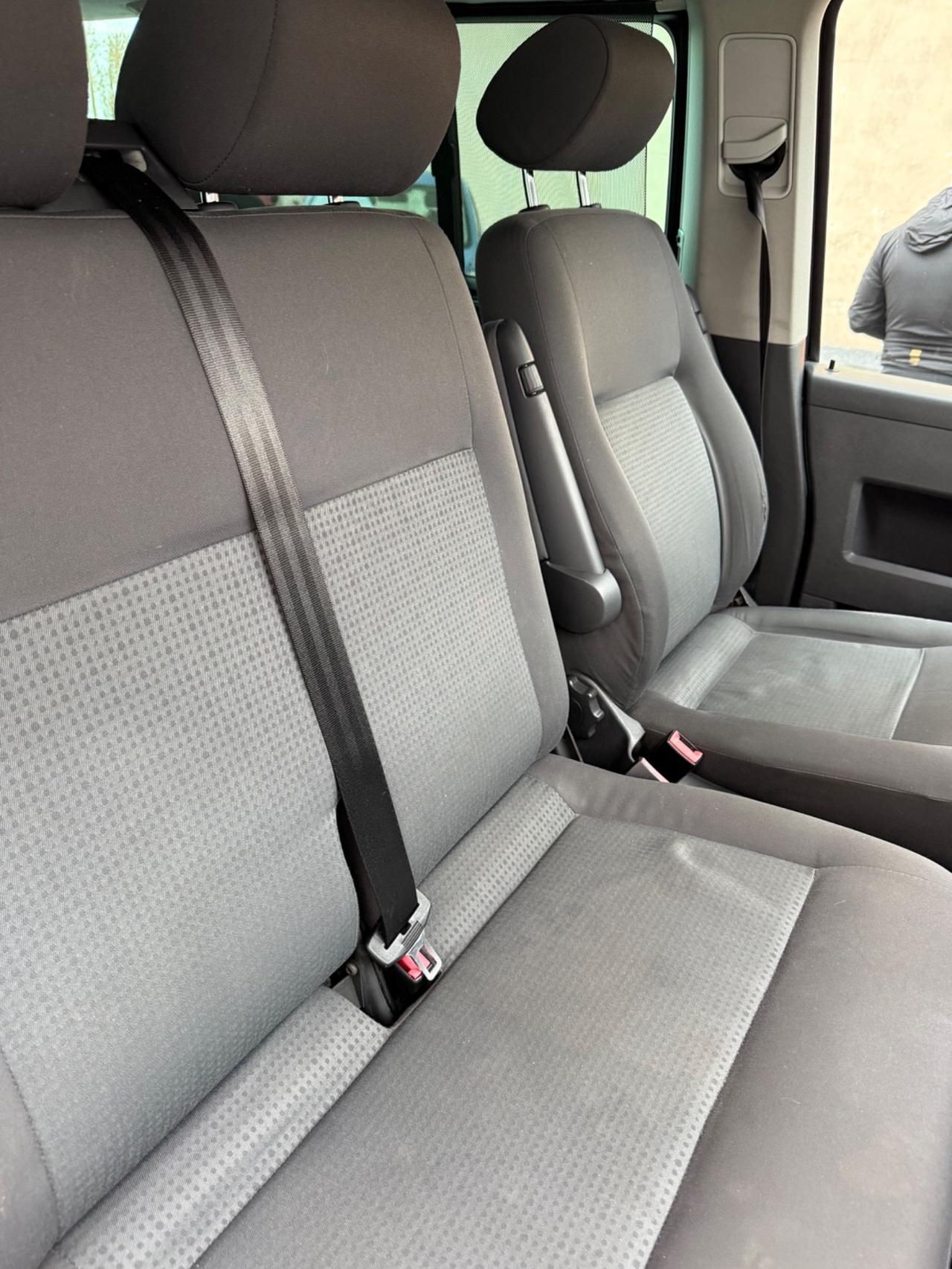 Volkswagen Transporter Caravelle 2.5 TDI/131CV PL Trendline