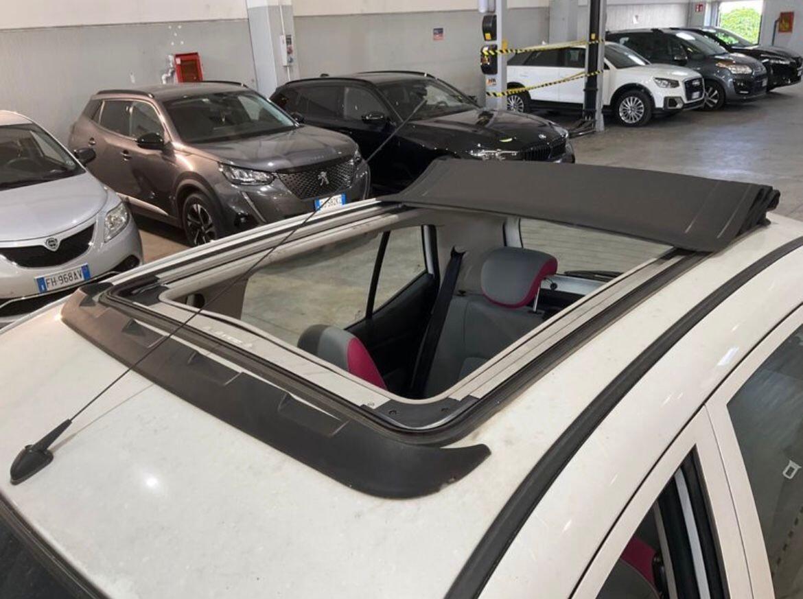 Hyundai i10 Fiorucci con tetto apribile 53.000km