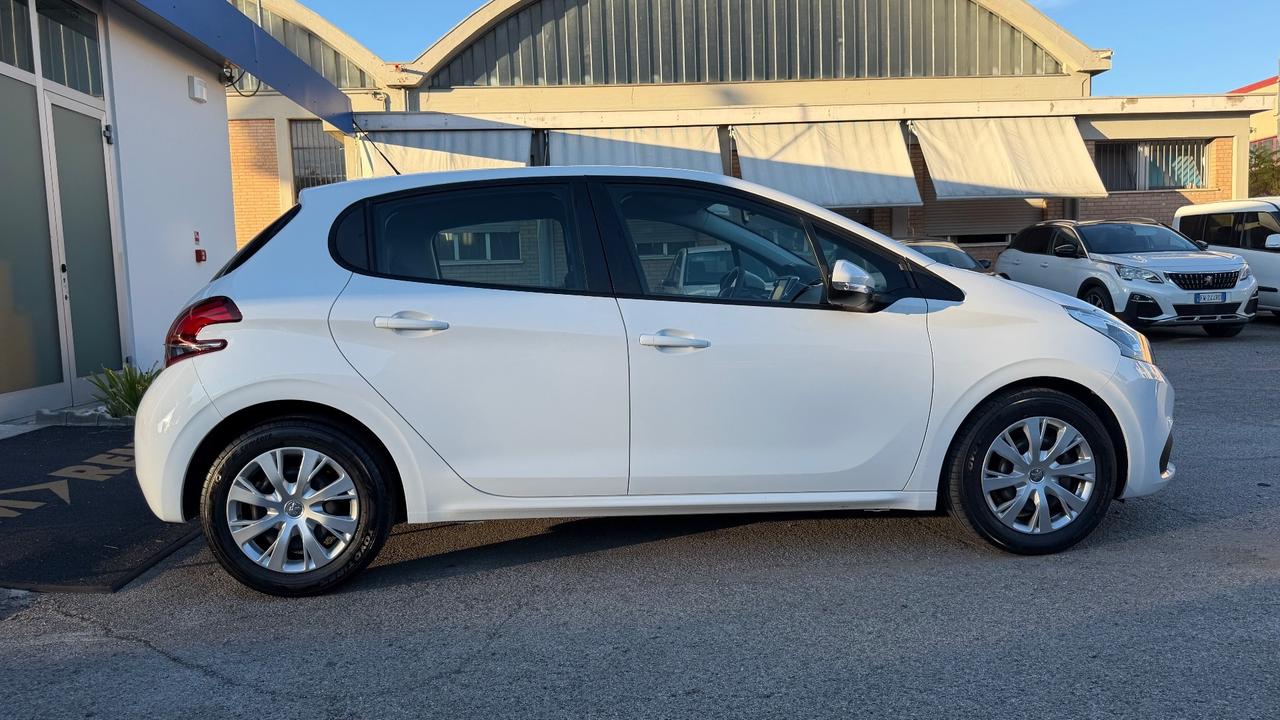 Peugeot 208 GT Line