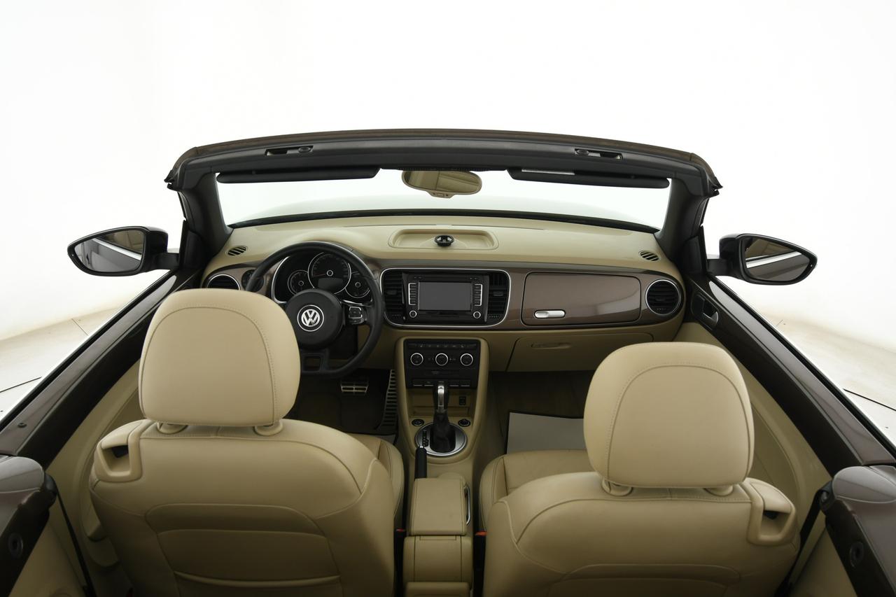 VOLKSWAGEN Maggiolino Cabrio 2.0 tdi Sport 140cv dsg PELLE+LED+C18"