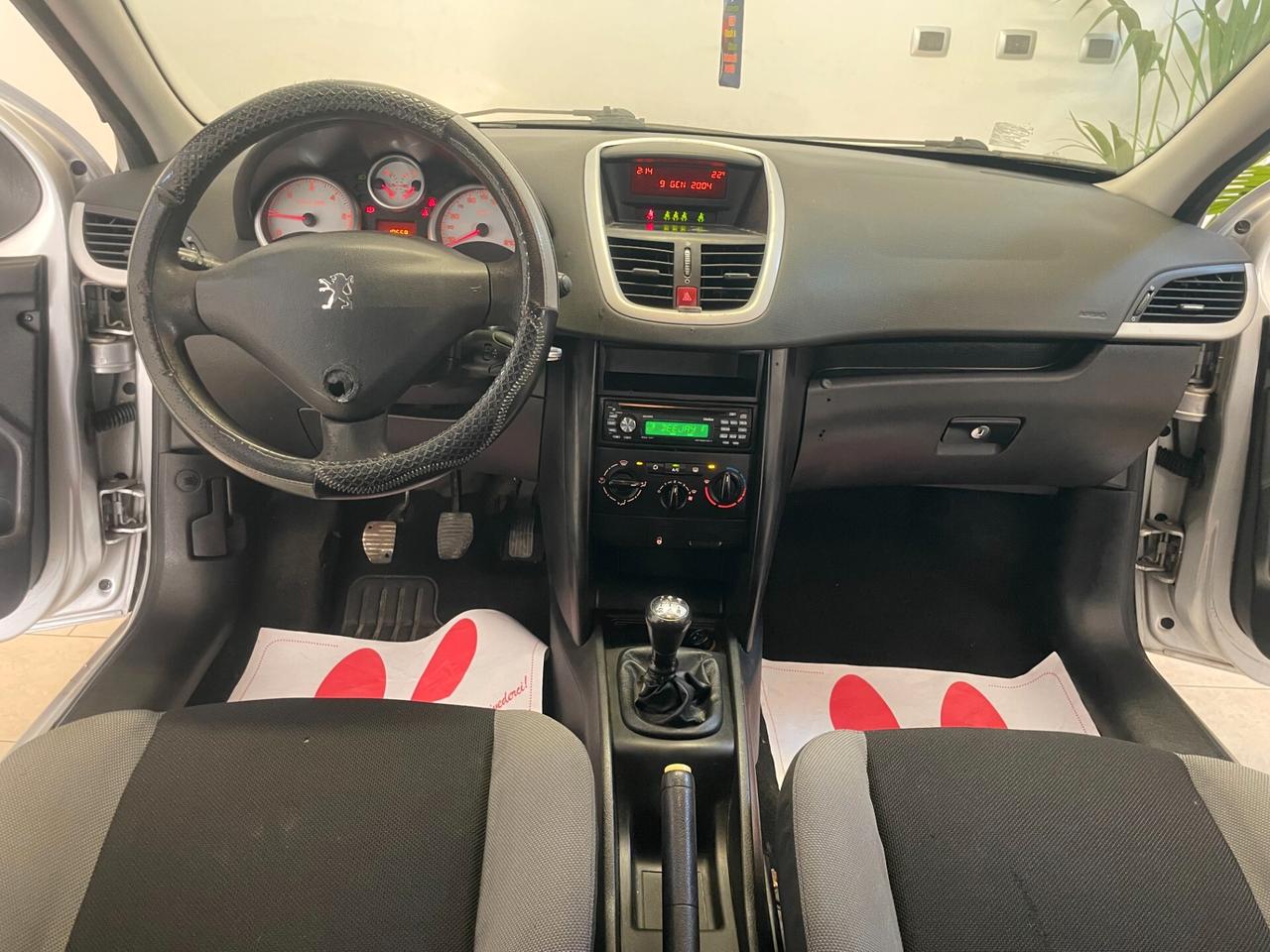 Peugeot 207 1.4 HDi 70CV X Line FULL TAGLIAND NEOPATENTATI