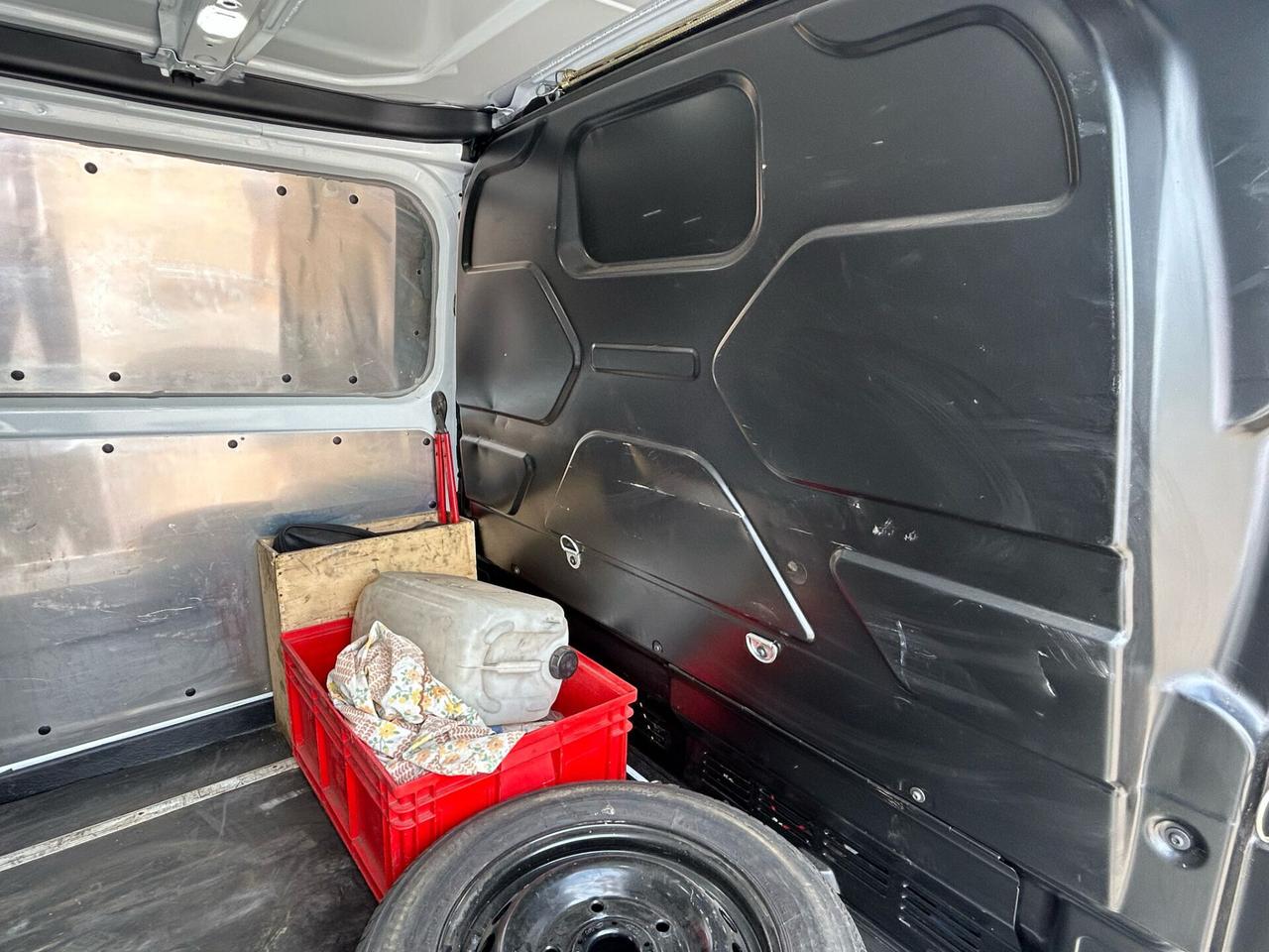 Ford Transit Custom - ANCHE PER NEOPATENTATI