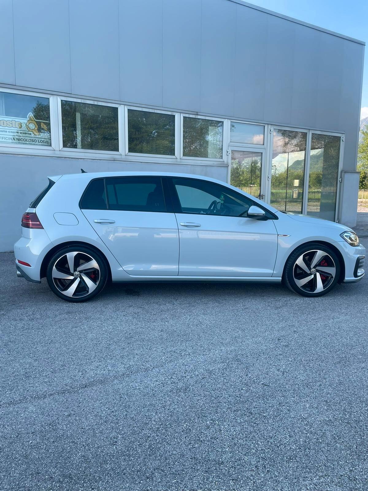 Volkswagen Golf GTI Performance 2.0 245 CV TSI 5p. BMT