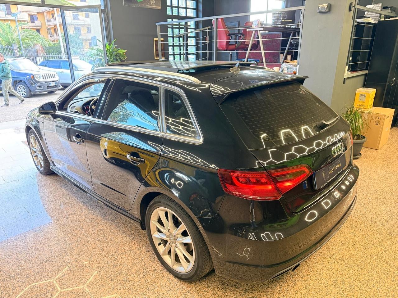 Audi A3 SPB CON TETTO 1.6 TDI S-Line