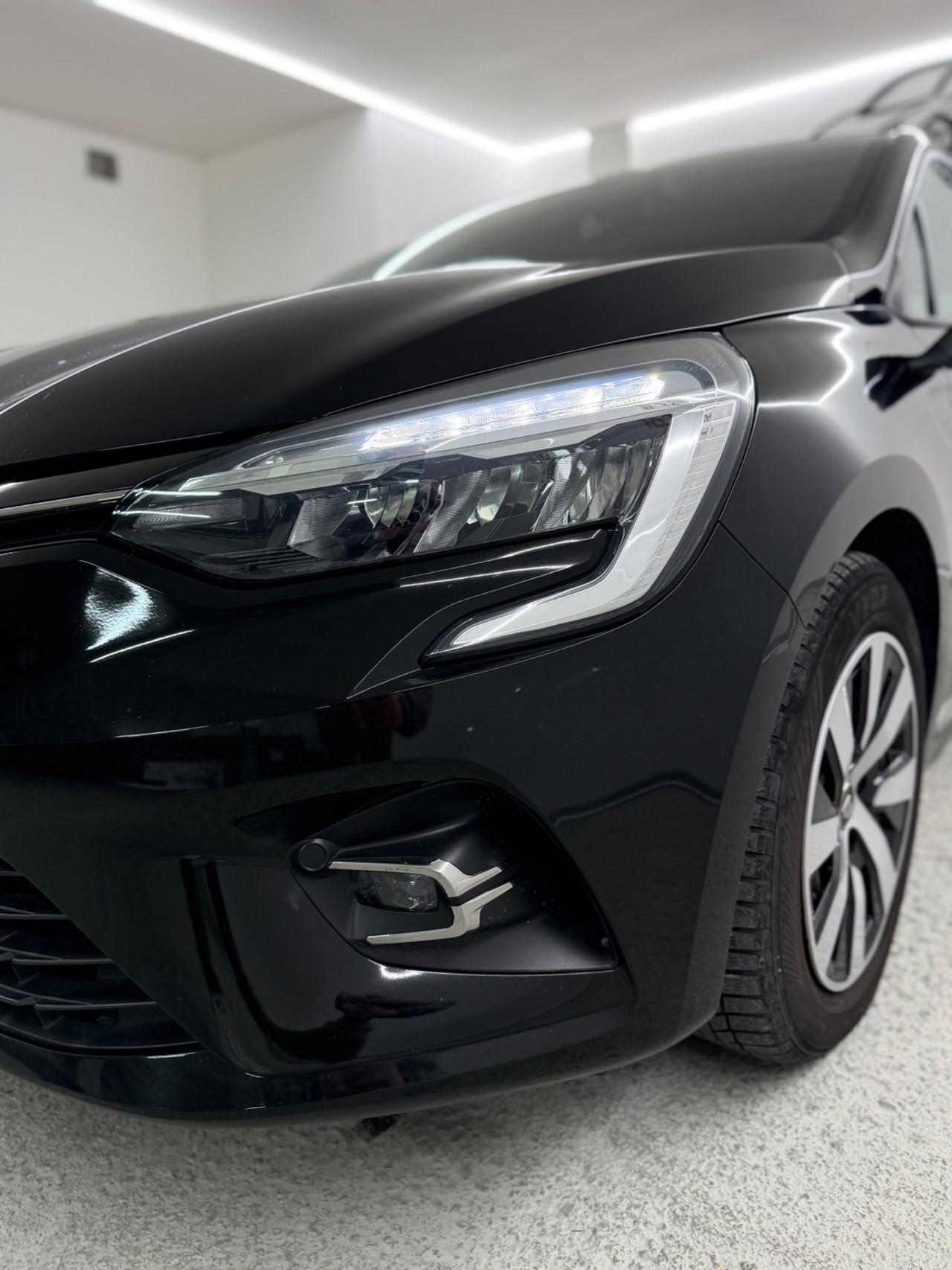 Renault Clio FULL HYBRID (anno 2021)