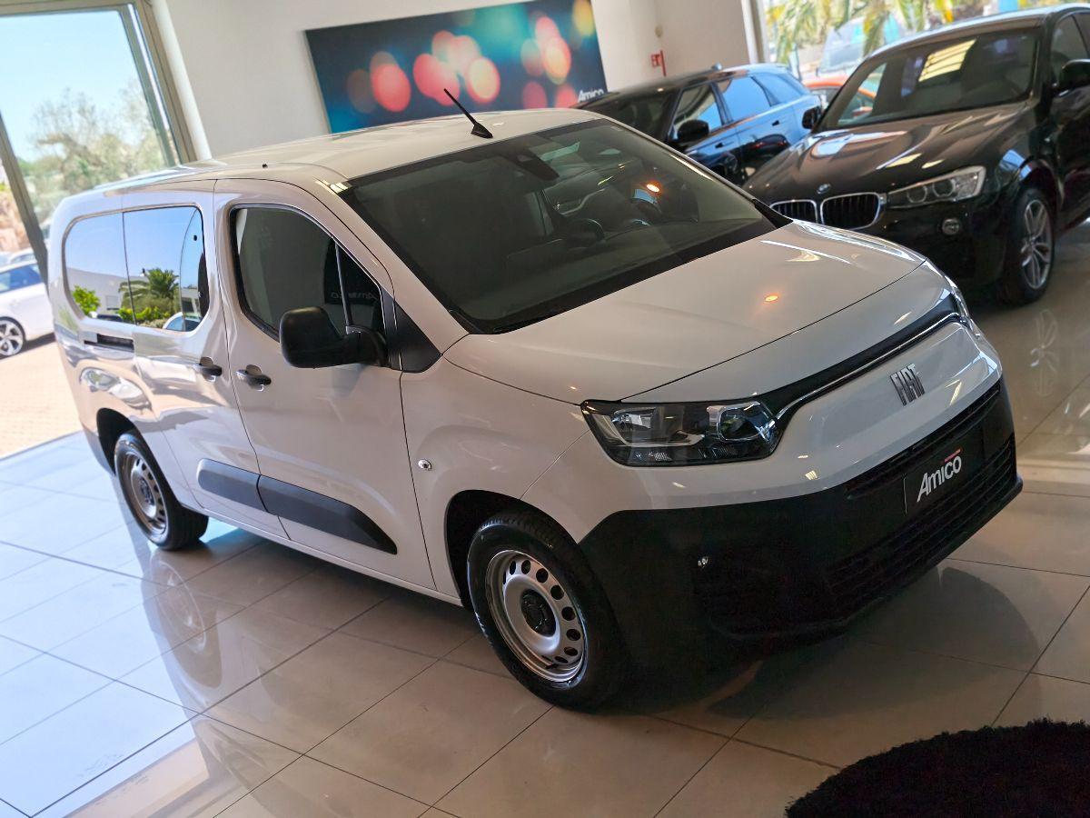 FIAT Doblò 5 Posti Paratia scorrevole Passo lungo 2023