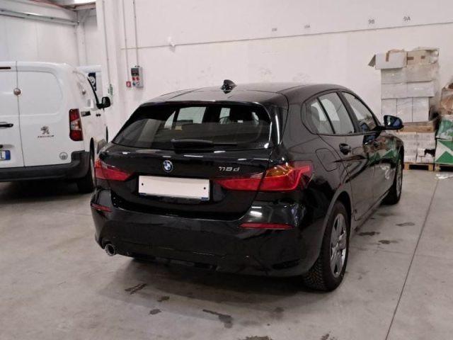 BMW 116 d 5p. Business Advantage