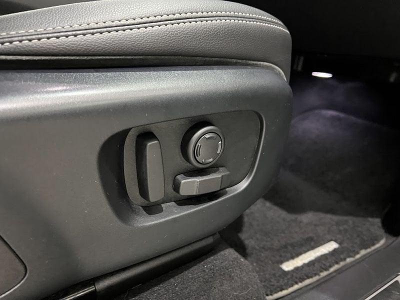 Land Rover Range Rover Velar Range Rover Velar 2.0D I4 180 CV R-Dynamic