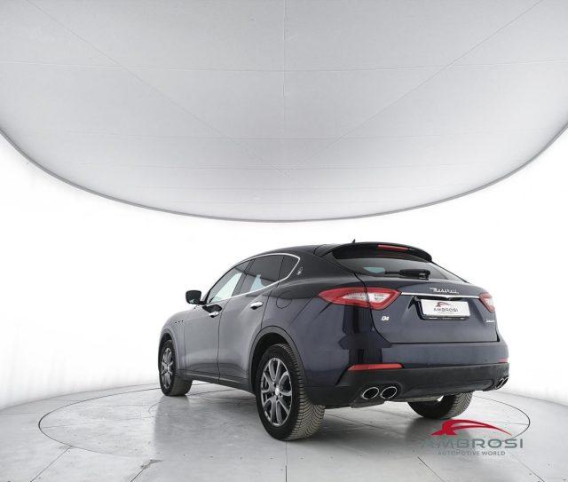 MASERATI Levante Levante V6 AWD Granlusso
