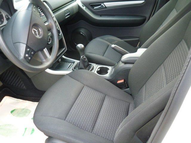 MERCEDES-BENZ B 180 CDI Executive