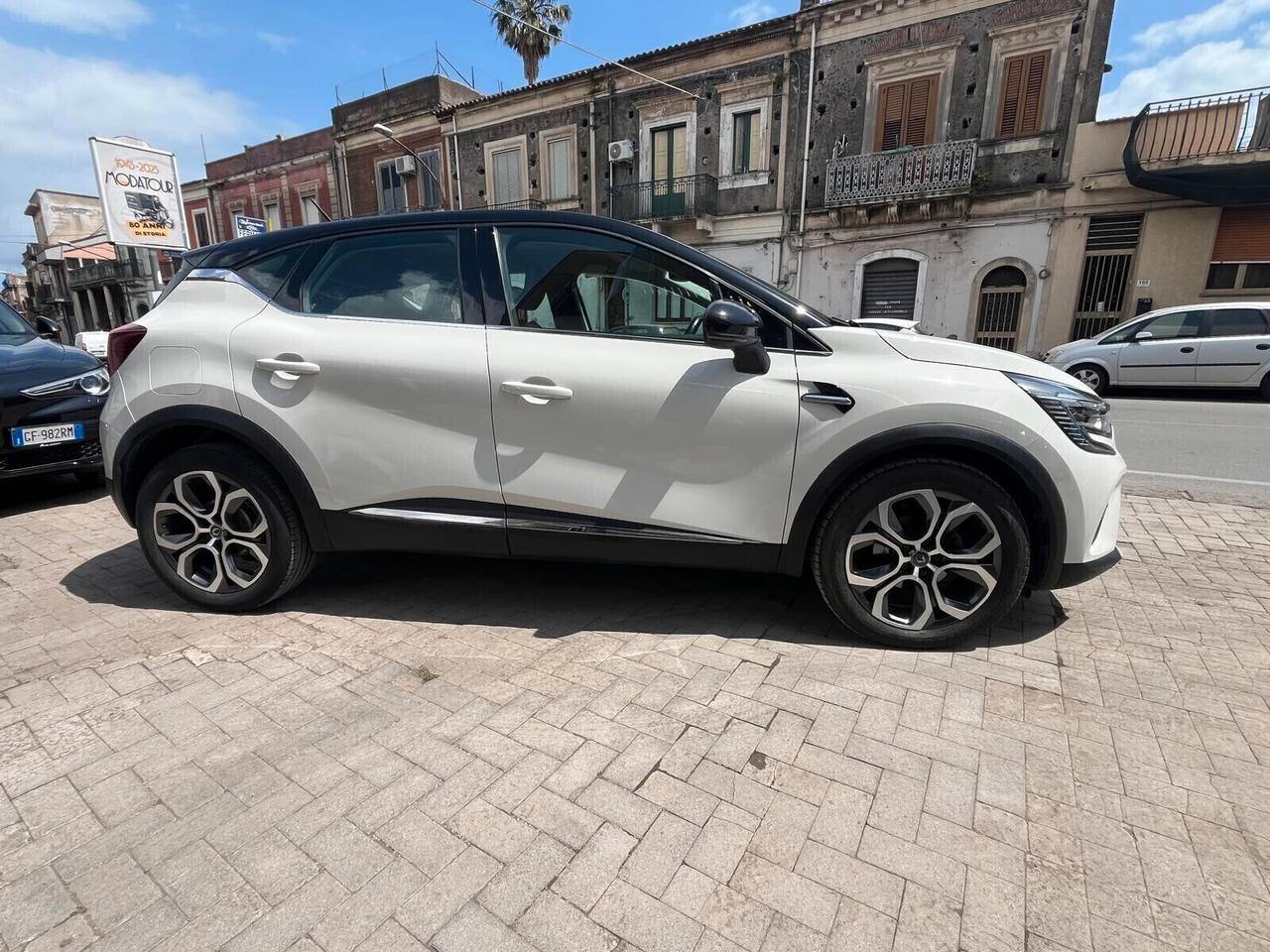 Renault Captur Blue dCi 115 CV EDC INTENSE BI COLOR
