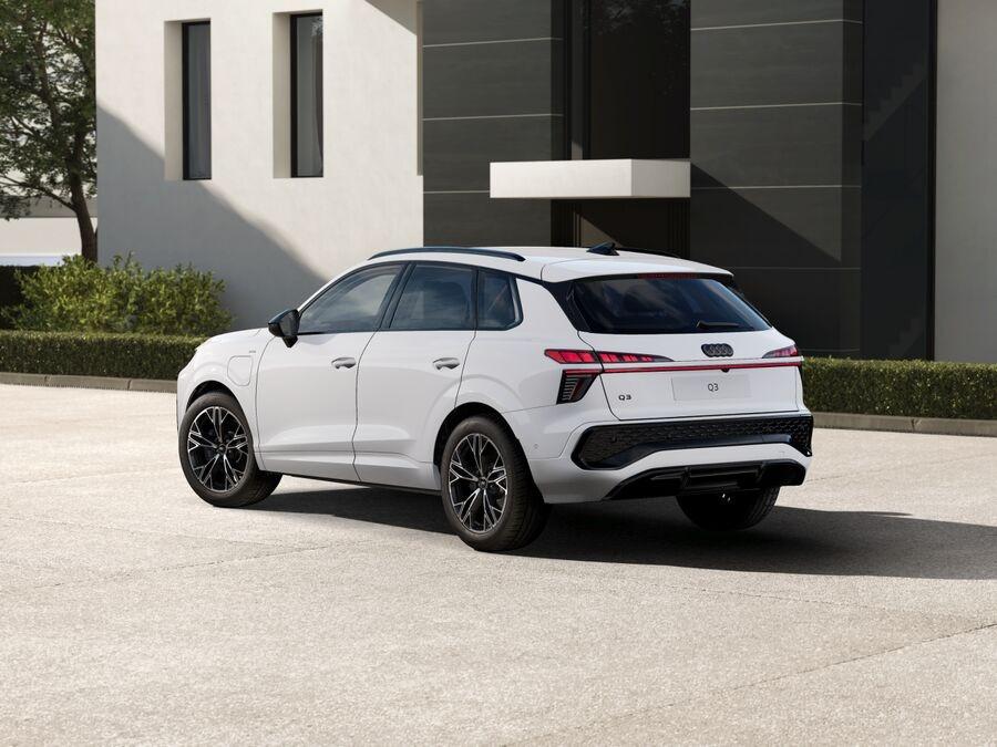 AUDI Audi Q3 SUV S line edition e-hybrid 200 kW S tronic