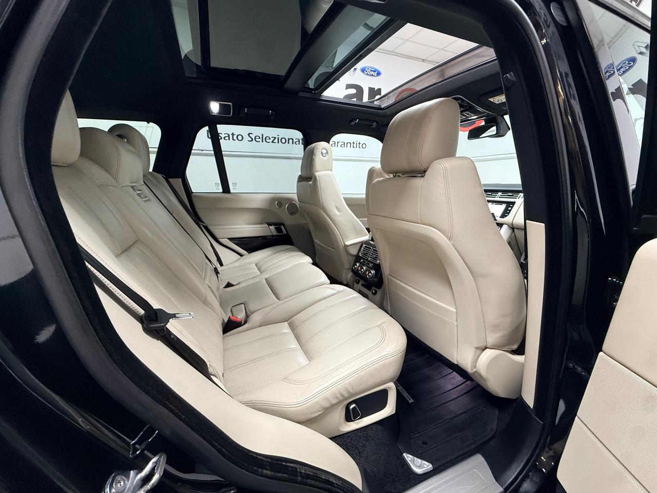 Land Rover Range Vouge 3.0 TDV6 Autobiography 02/2014 Euro 5B