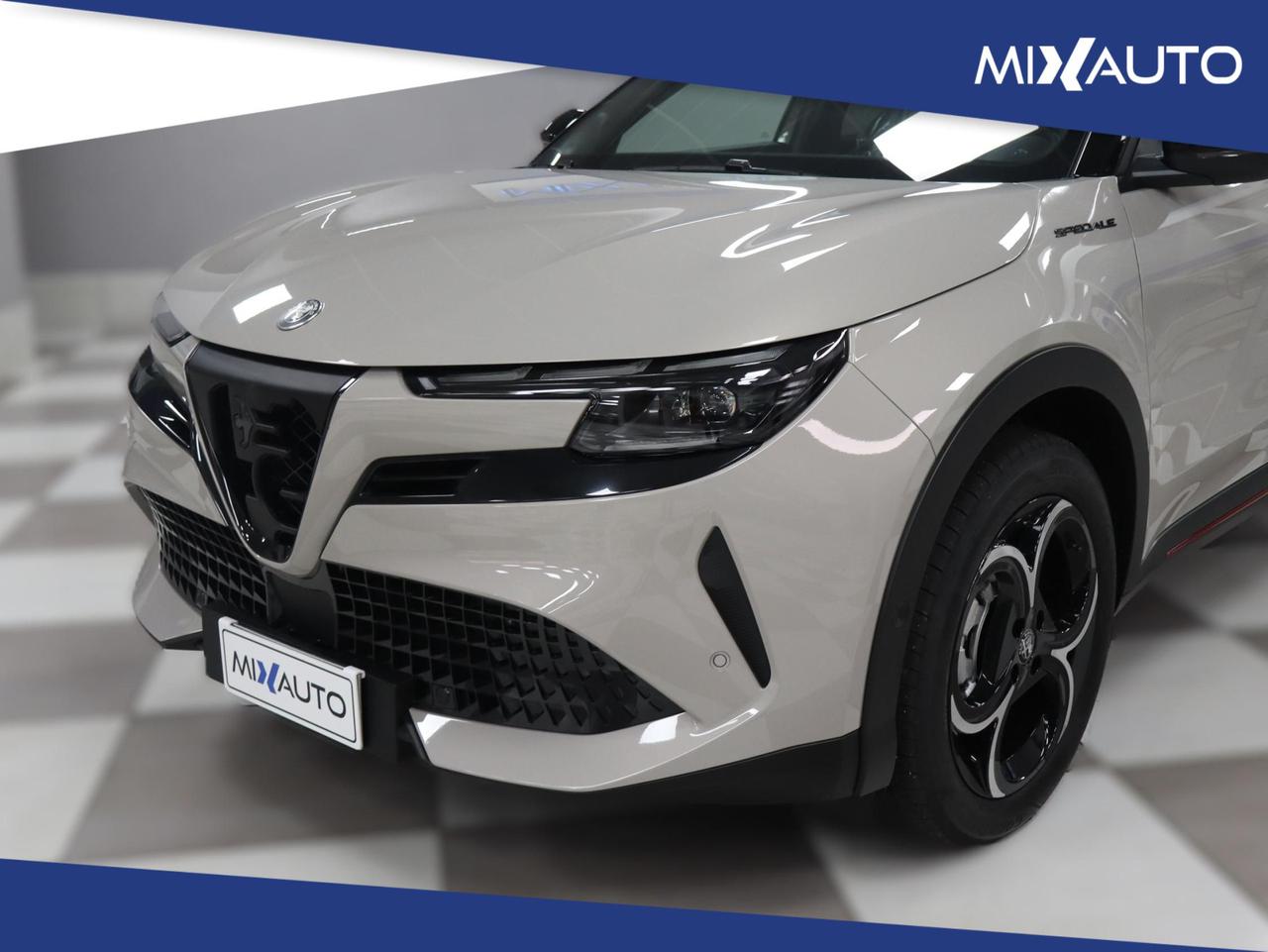 Alfa Romeo Junior 1.2 VGT Hybrid Speciale 145CV EDCT6