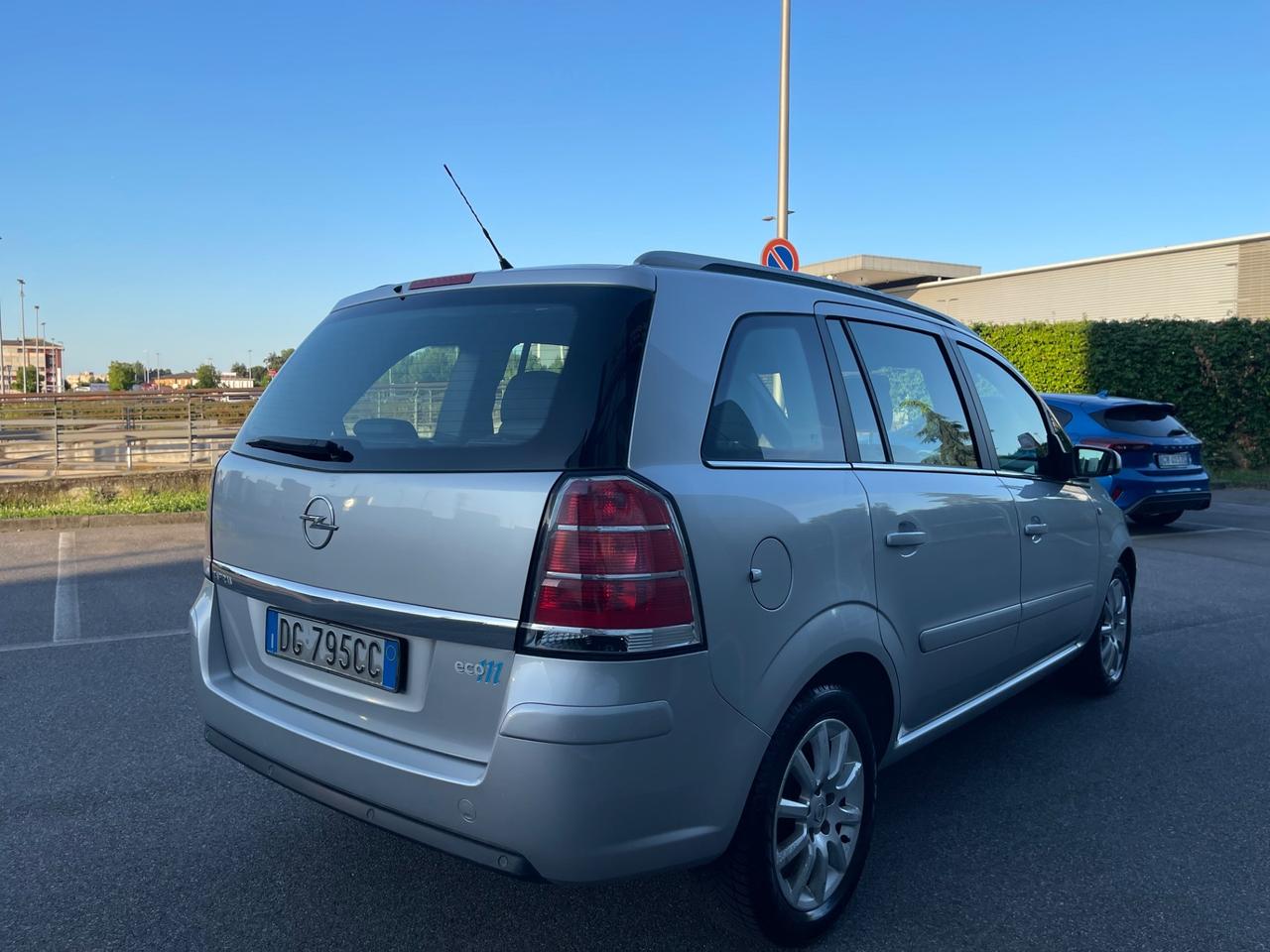 Opel Zafira 1.6 16V Twinport Cosmo