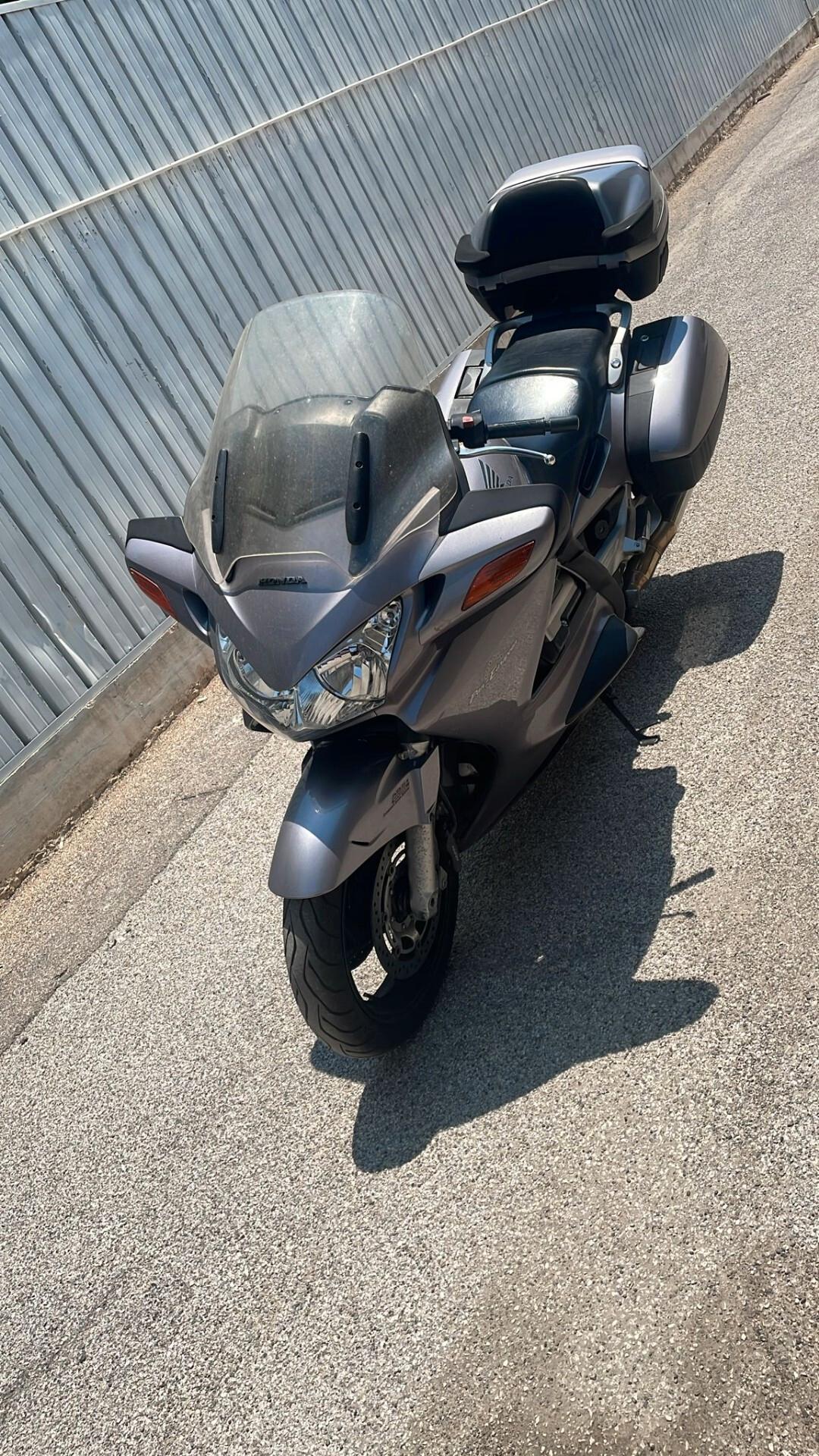 HONDA STX PAN EUROPEAN 1300 - 2002