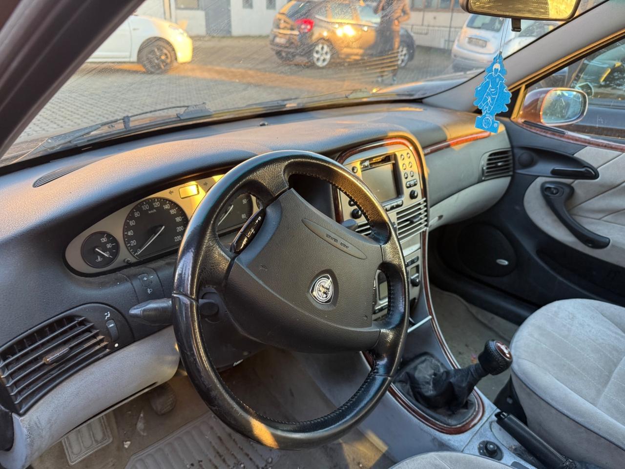 Lancia Lybra 1.9 JTD cat Station Wagon LX