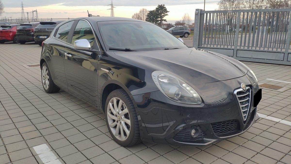 ALFA ROMEO Giulietta SOLO PER COMMERCIANTI AUTO SENZA GARANZIA