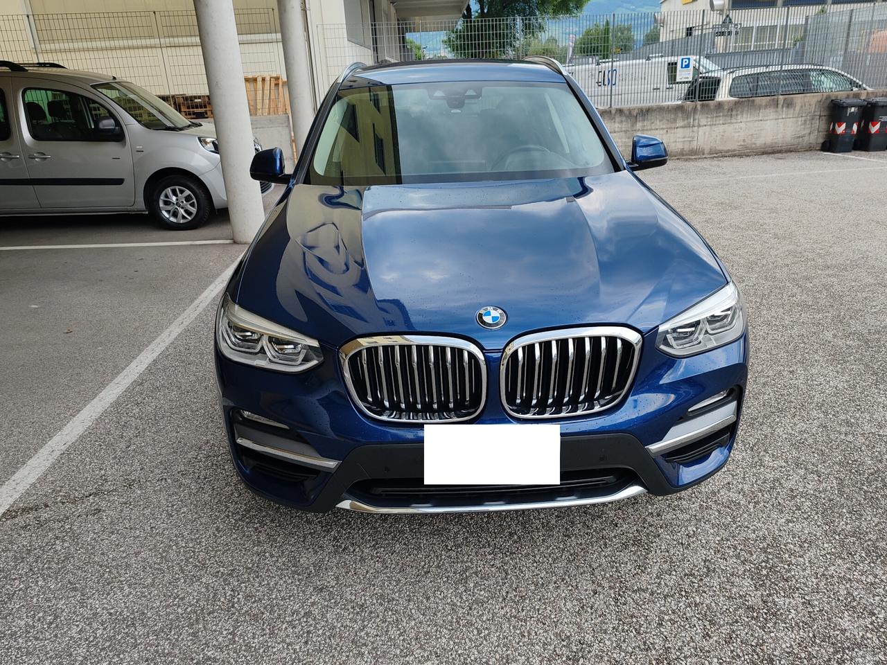 BMW X3 - X Drive - Luxury 2,0 d